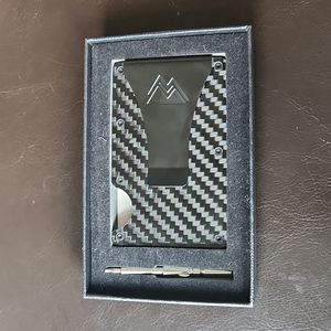 NWOT Mountain Voyage Minimalist for Men Slim RFID Wallet Scratch Resistant